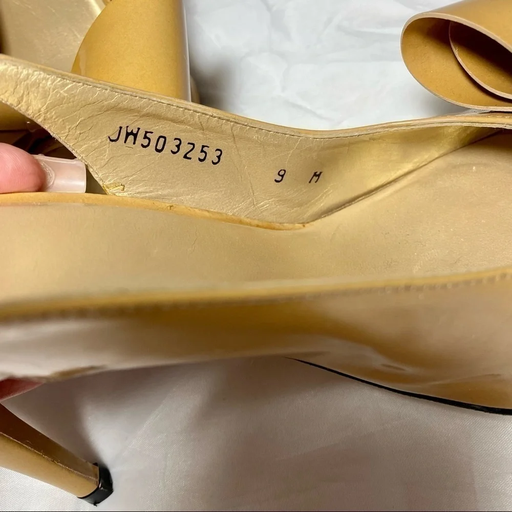 Stuart Weitzman patent leather sling back peep toe heels with bow size 9